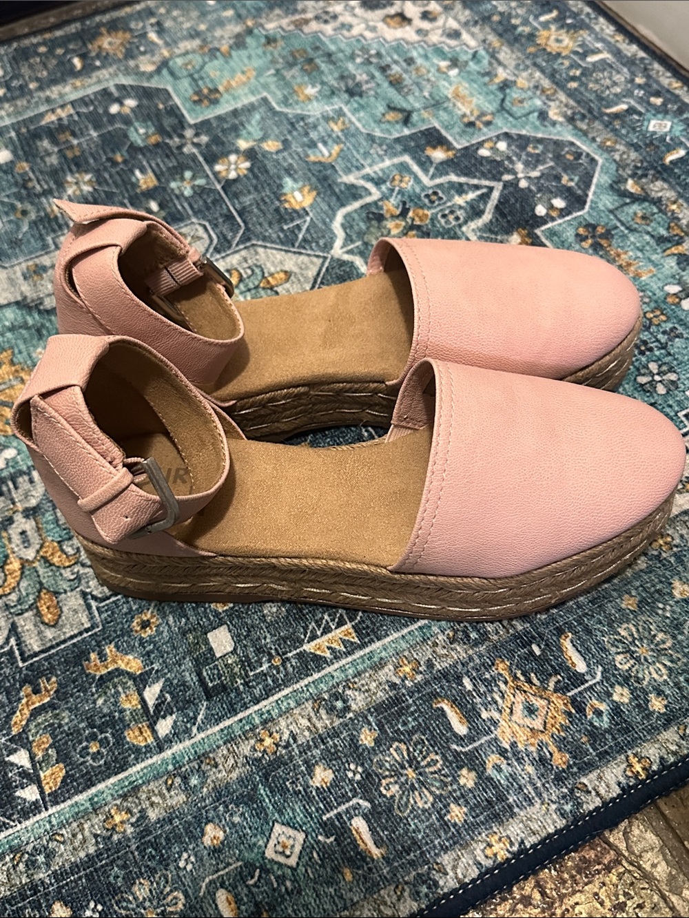 NATURALIZER Pink Ankle-Strap Espadrille Wedges. New.